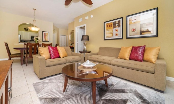 Windsor Hills House | 2781 Almaton #103