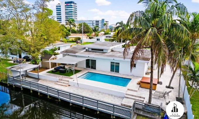 Aventura House | 279 m² House ∙ 5 bedrooms ∙ 11 guests