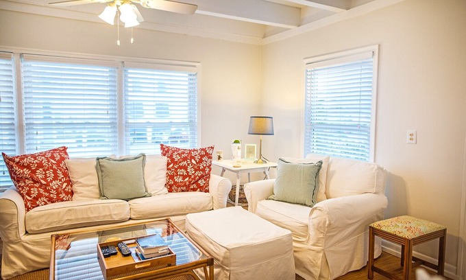 Ocean Cay House | 299 S. Fletcher Ave.