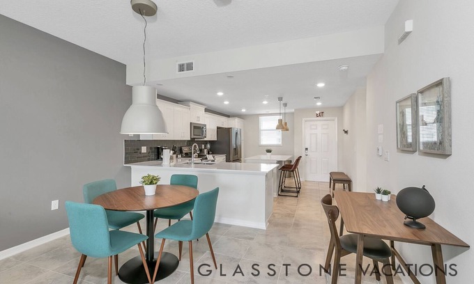 Kissimmee Condo | 2bd/2ba condo close to Disney, Storey Lake