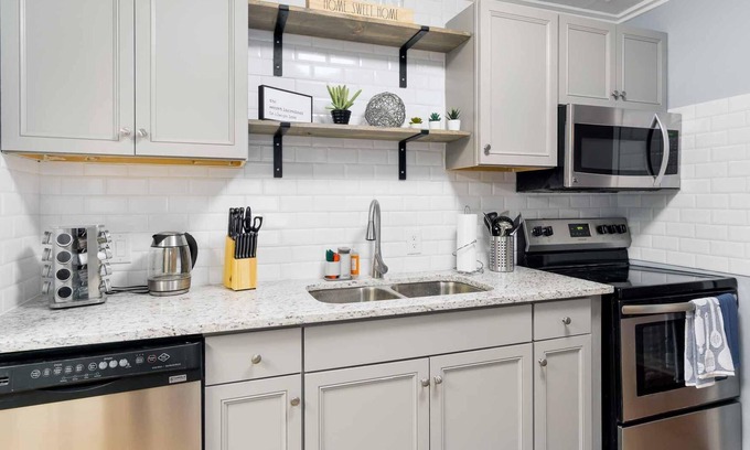 Lakeshore South House | 3 Bed 2 Bath -- Built 1941 Renovated 2021