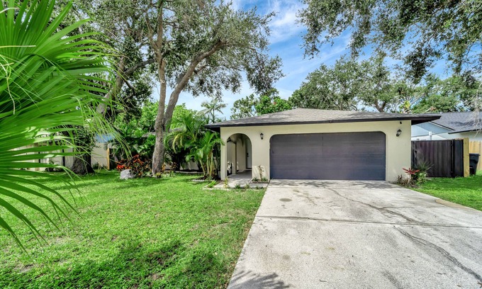 Whitfield House | 3-bedroom house in sarasota fl