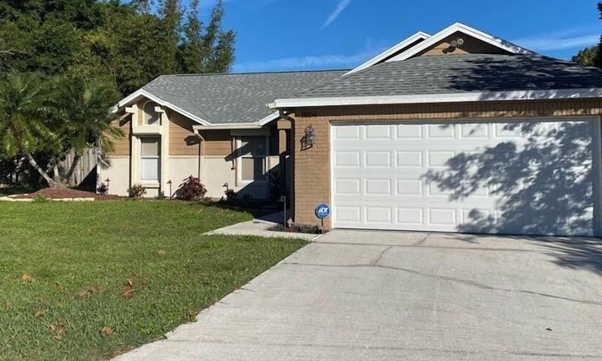 Trailer Estates Apartment | 3 Bedroom Single family 94791 by Houzlet