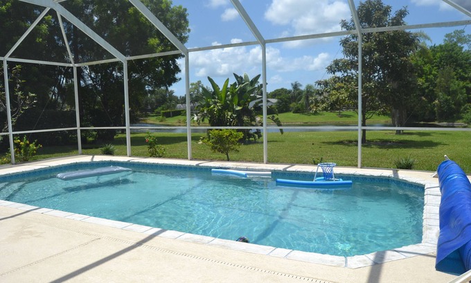 Central Naples House | 3 Brd Private Pool Lake-ViewnNEWLY renovated 2nd Bathroom & new Mstr shower