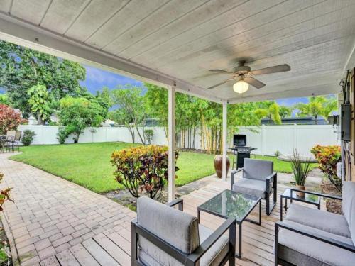 Wilton Manors House | 3 min. walk to Wilton Drive, pool and huge yard