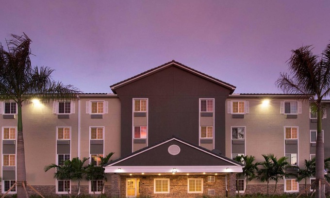 Davie Hotel | 300 m² Hotel ∙ 127 guests