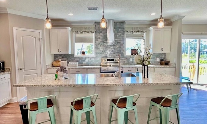 Seagrove Beach House | 30A Seagrove- Winter & Spring open- Spacious 3BR2BA-Walk to Beach-firepit-bikes