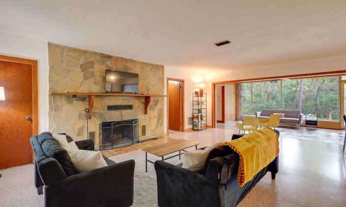 Gainesville House | 325 m² House ∙ 4 bedrooms ∙ 8 guests