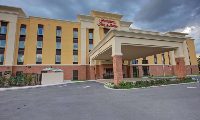 Temple Crest Hotel | 33 m² Hotel ∙ 2 bedrooms ∙ 127 guests