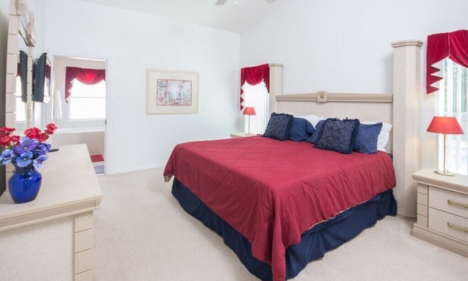 Clear Creek Villa | 4 bedroom accommodation in Clermont