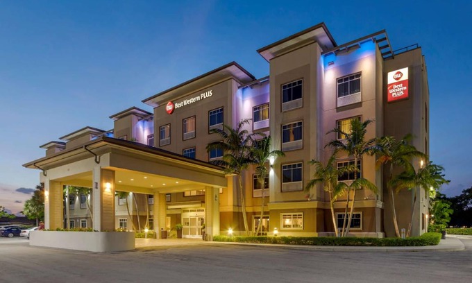 Miami Springs Hotel | 40 m² Hotel ∙ 127 guests