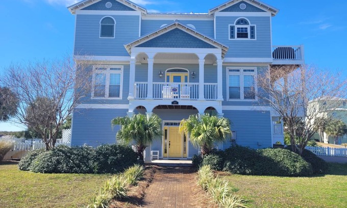 Seagrass House | 463 m² House ∙ 5 bedrooms ∙ 17 guests