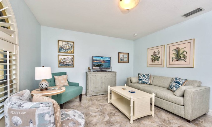 Old Naples Condo | 48 m² Condo ∙ 1 bedroom ∙ 3 guests