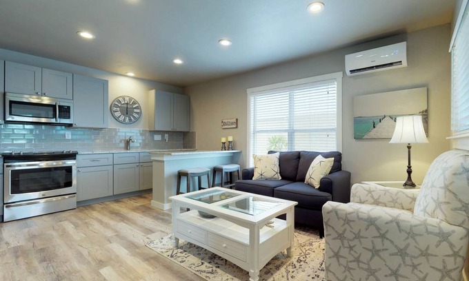 Anna Maria Condo | 49 m² Condo ∙ 1 bedroom ∙ 2 guests