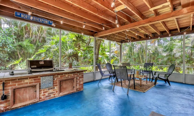 Palm City House | 4Br/2Ba Dog friendly Stuart, Beaches, Boating, fishing, Restaurants
