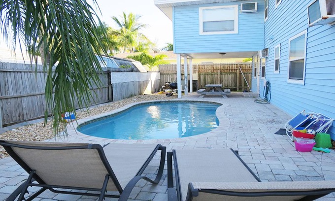 Ilexhurst Villa | 56 m² Villa ∙ 1 bedroom ∙ 4 guests