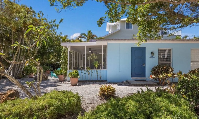 Anna Maria Cottage | 58 m² Cabin ∙ 1 bedroom ∙ 2 guests
