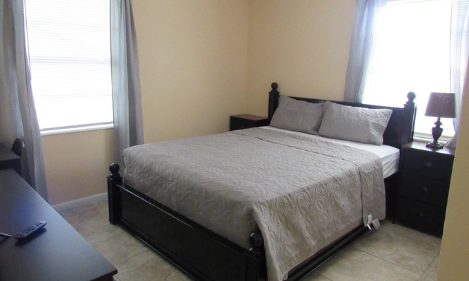 Orient Park House | 5BR Home in Tampa, Great Location