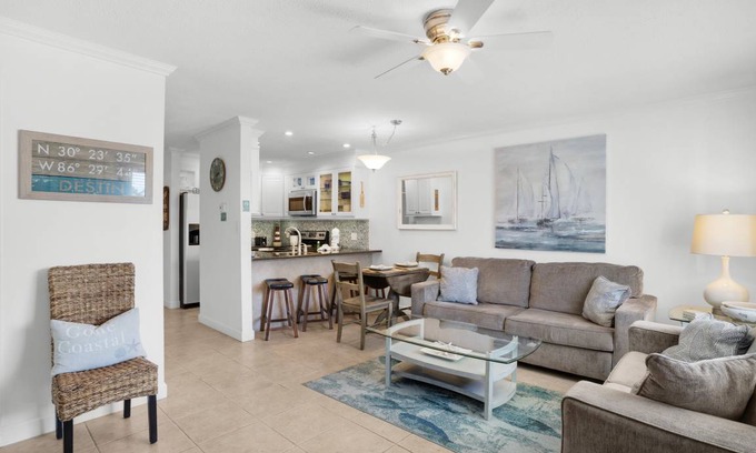 Miramar Beach Condo | 60 m² Condo ∙ 1 bedroom ∙ 2 guests