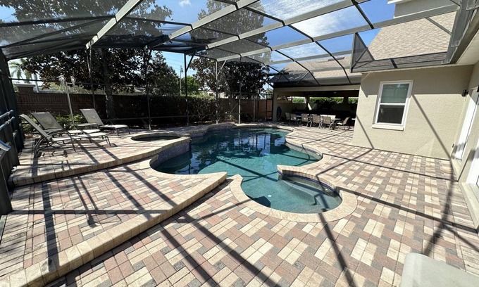 West Kissimmee House | 627 m² House ∙ 8 bedrooms ∙ 16 guests