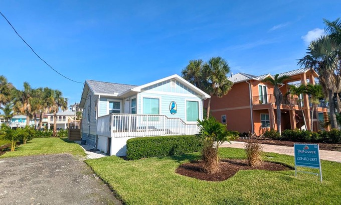 Fort Myers Beach House | 66 m² House ∙ 2 bedrooms ∙ 6 guests