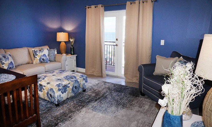 Madeira Beach Condo | 69 m² Condo ∙ 1 bedroom ∙ 4 guests