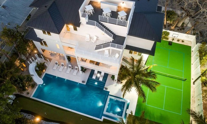 Siesta Key House | 715 m² House ∙ 7 bedrooms ∙ 19 guests