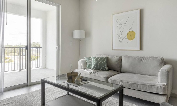 Eastwood Village Apartment | 72 m² Apartment ∙ 1 bedroom ∙ 2 guests