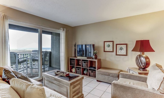 Fernandina Beach Condo | 72 m² Condo ∙ 2 bedrooms ∙ 4 guests