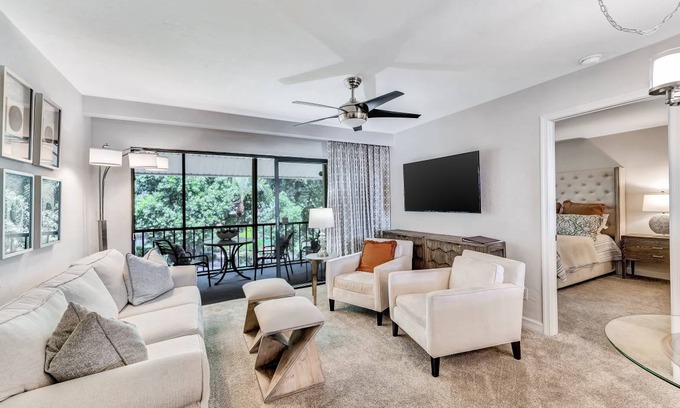 Park Shore Condo | 80 m² Condo ∙ 2 bedrooms ∙ 4 guests
