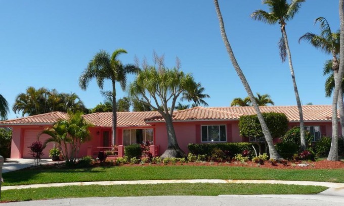 Marco Island House | 848 Buttonwood Court