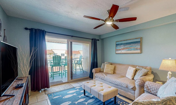 Point East Condo | 85 m² Condo ∙ 2 bedrooms ∙ 5 guests