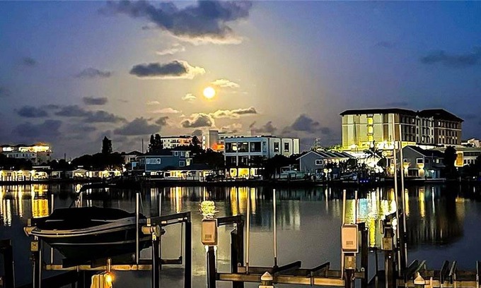 Island Estate Condo | 88 m² Condo ∙ 1 bedroom ∙ 2 guests