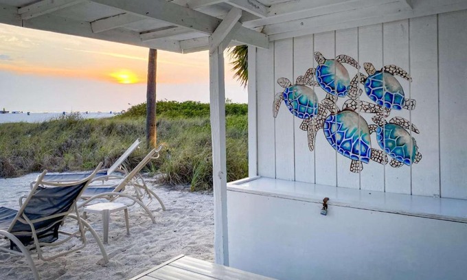 Treasure Island House | 9 - Seahorse Cottages