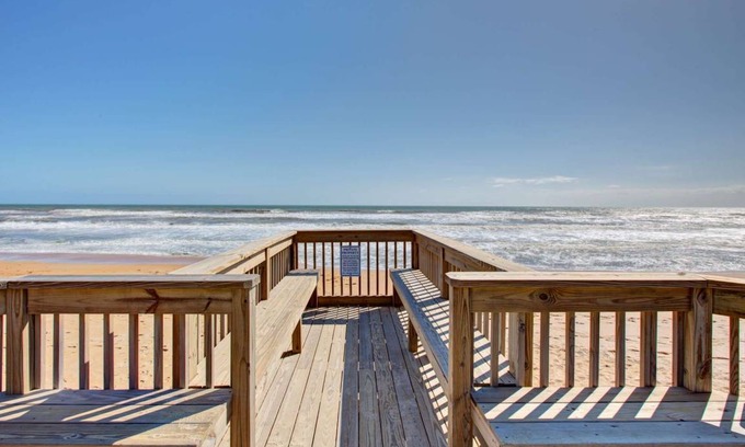 Ormond Beach Condo | 90 m² Condo ∙ 2 bedrooms ∙ 6 guests