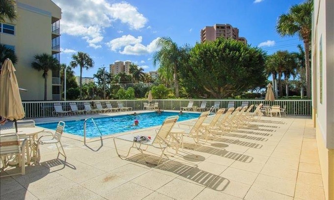 Marco Island Condo | 91 m² Condo ∙ 2 bedrooms ∙ 5 guests