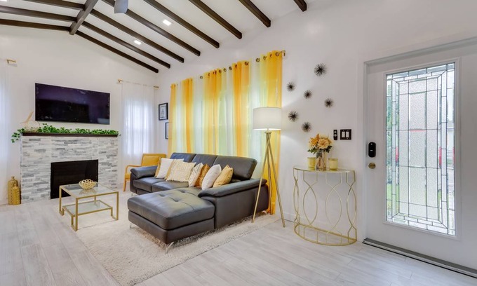 Liberty City House | 92 m² House ∙ 3 bedrooms ∙ 7 guests