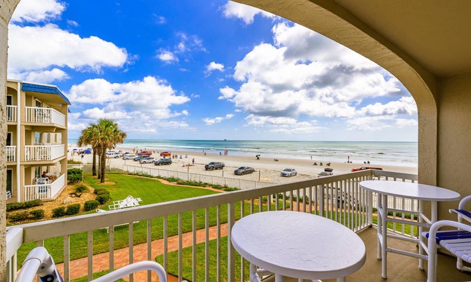 New Smyrna Beach Condo | 94 m² Condo ∙ 2 bedrooms ∙ 6 guests