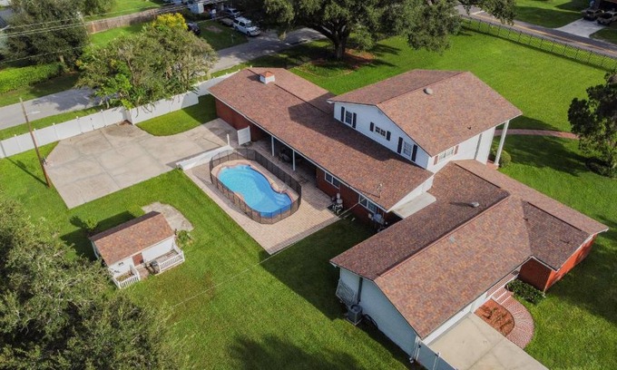 Brandon House | A Large Tropical Estate with 2 Acres of Space home