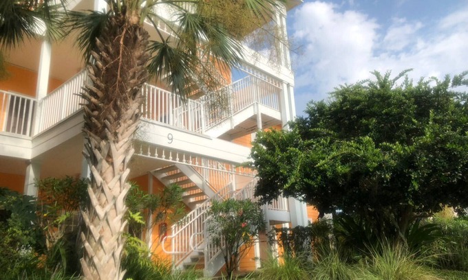 Bahama Bay Apartment | A Magical Location For Your Perfect Vacation!