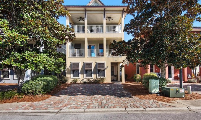 Villages of Crystal Beach House | A Wave Away