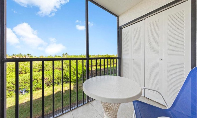 South Island Apartment | Admiral's Bay 153, 2 Bedrooms, Heated Pool, BBQ, Tennis, Elevator, Sleeps 4