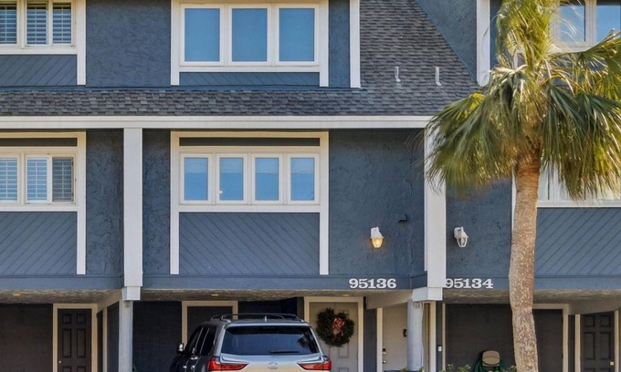 Amelia City House | Amelia Island 3 Bedroom Townhouse near Ritz Carlton