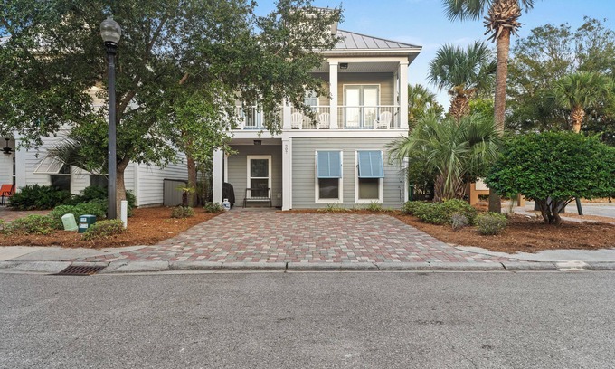 Villages of Crystal Beach House | Anchor of My Sol! Beautiful 4BR, Closest Home to the Beach!