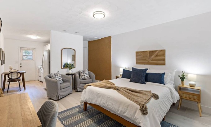 Lake Ridge Apartment | Apartment ∙ 2 guests