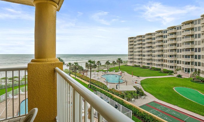 New Smyrna Beach Hotel | Atlantic Villas 302