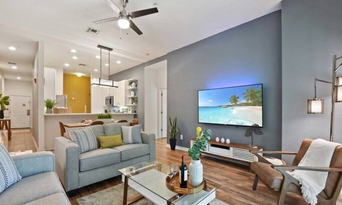 Hillcrest Estates Condo | Bahama Bay amazing condo with Avengers room