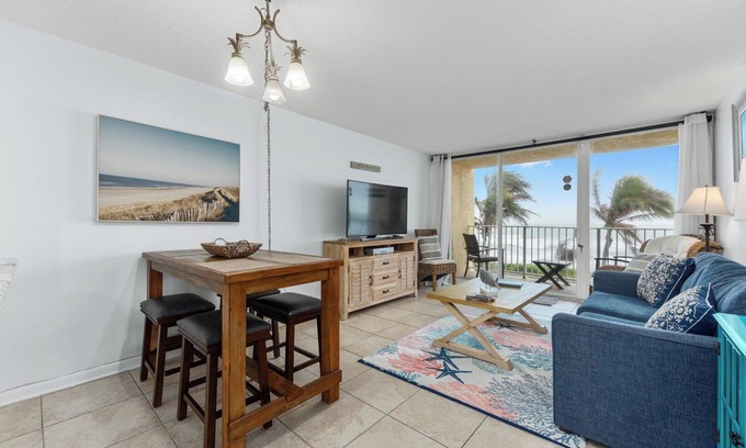 Hutchinson Island South Apartment | Beach Condo/Island Beach Resort/No Cleaning Fee/Condo 309