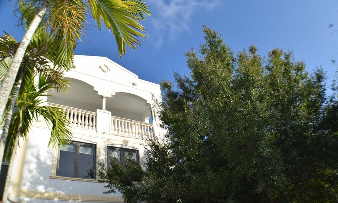 Victoria Park House | Beach, Las Olas, Large Pool