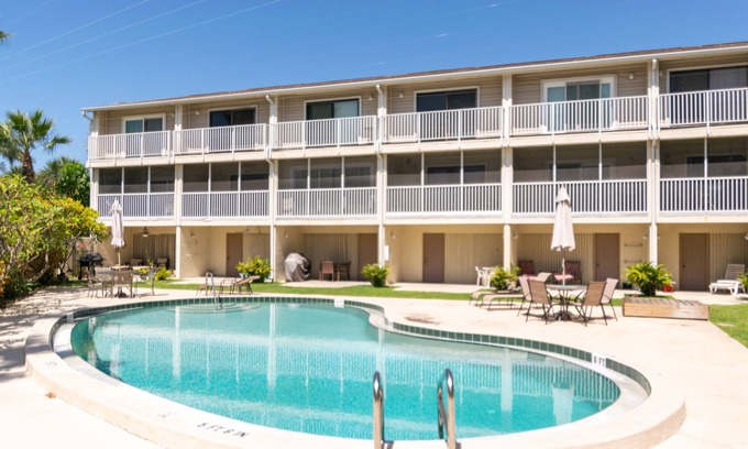 Holmes Beach House | Beachy Townhouse 102